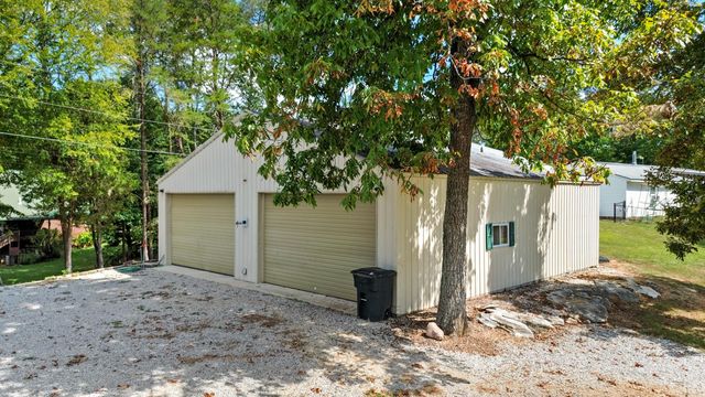 490 Rocky Point Road, Bronston, KY 42518