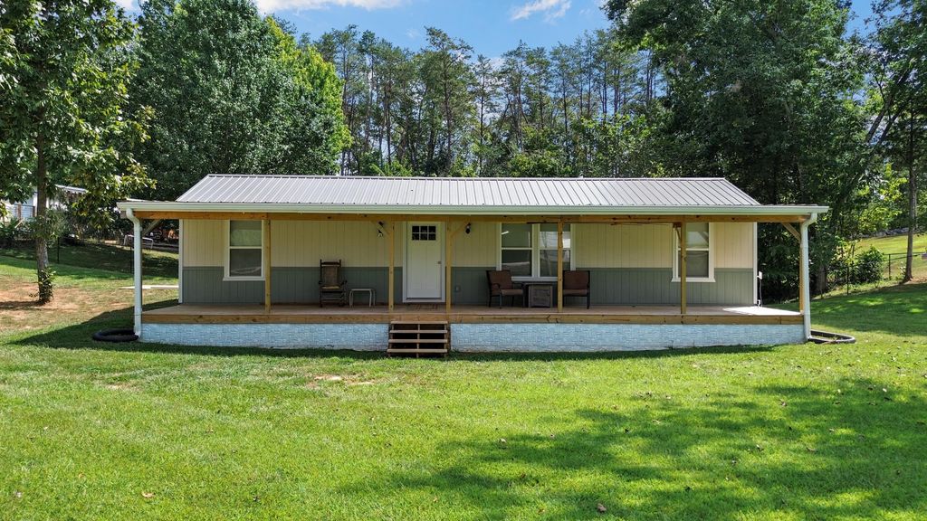 490 Rocky Point Road, Bronston, KY 42518