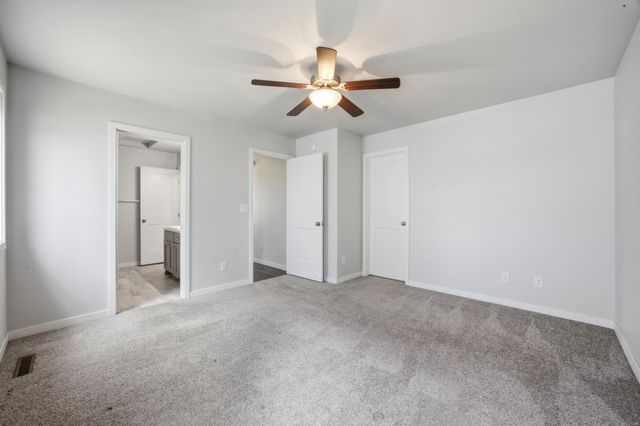 5796 Deb Drive W, West Fargo, ND 58047
