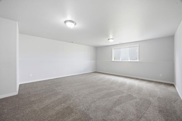 5796 Deb Drive W, West Fargo, ND 58047