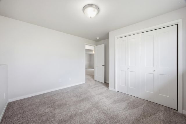 5796 Deb Drive W, West Fargo, ND 58047