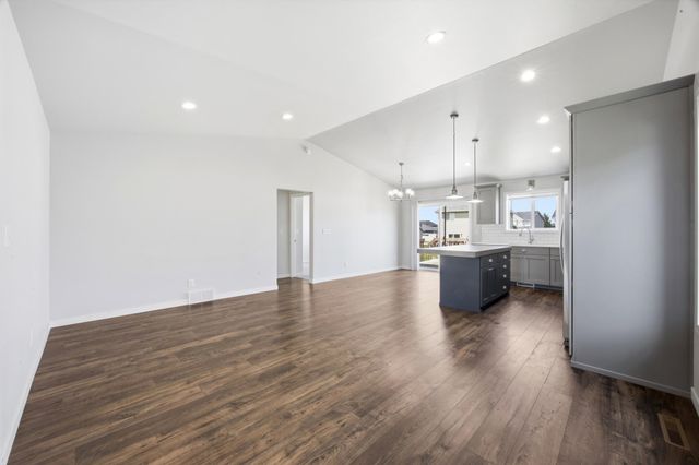 5796 Deb Drive W, West Fargo, ND 58047