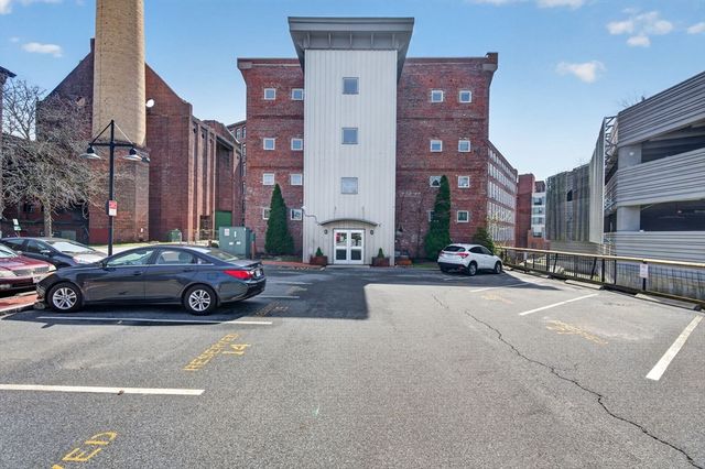 200 Market St 3101, Lowell, MA 01852