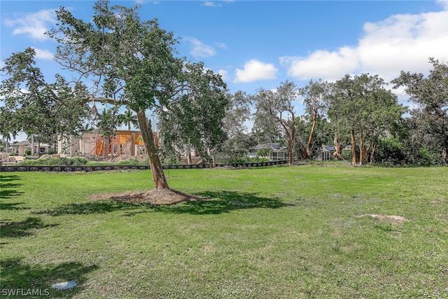 965 Leo CT, Marco Island, FL 34145