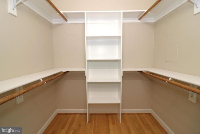 6885 WALNUT HEIGHTS DR, Warrenton, VA 20186