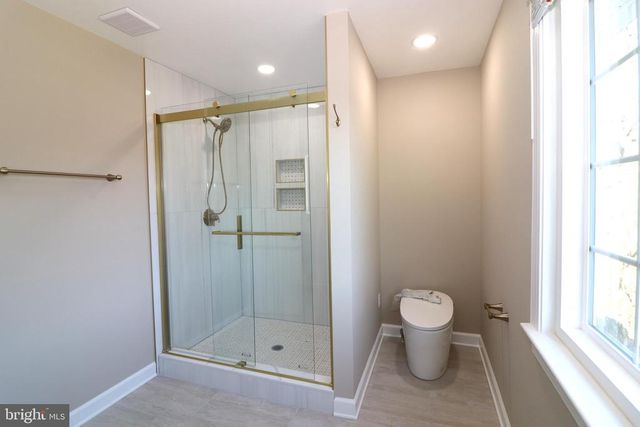 6885 WALNUT HEIGHTS DR, Warrenton, VA 20186