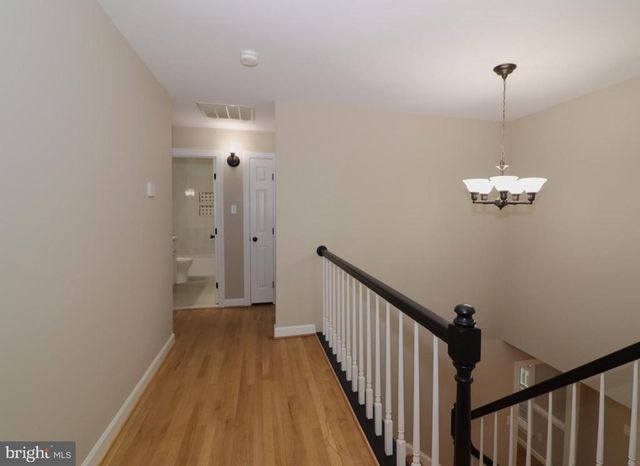 6885 WALNUT HEIGHTS DR, Warrenton, VA 20186