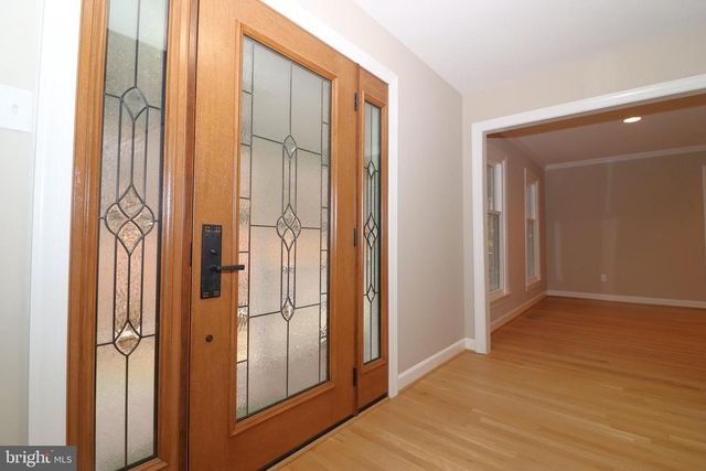 6885 WALNUT HEIGHTS DR, Warrenton, VA 20186