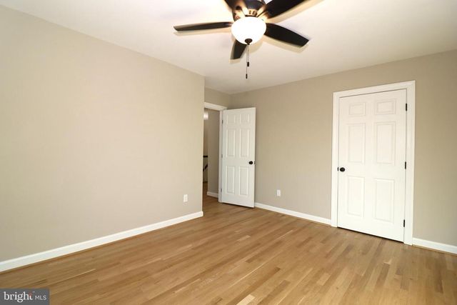 6885 WALNUT HEIGHTS DR, Warrenton, VA 20186