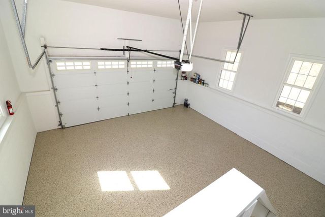 6885 WALNUT HEIGHTS DR, Warrenton, VA 20186