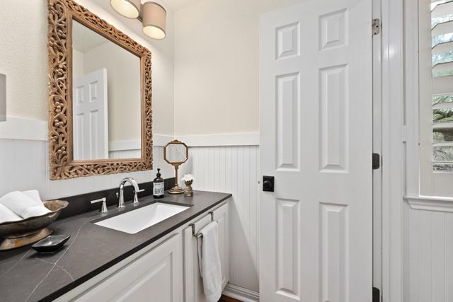 13315 Country Lake DR, Austin, TX 78732