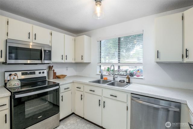 2209 McIver Court SW, Tumwater, WA 98512