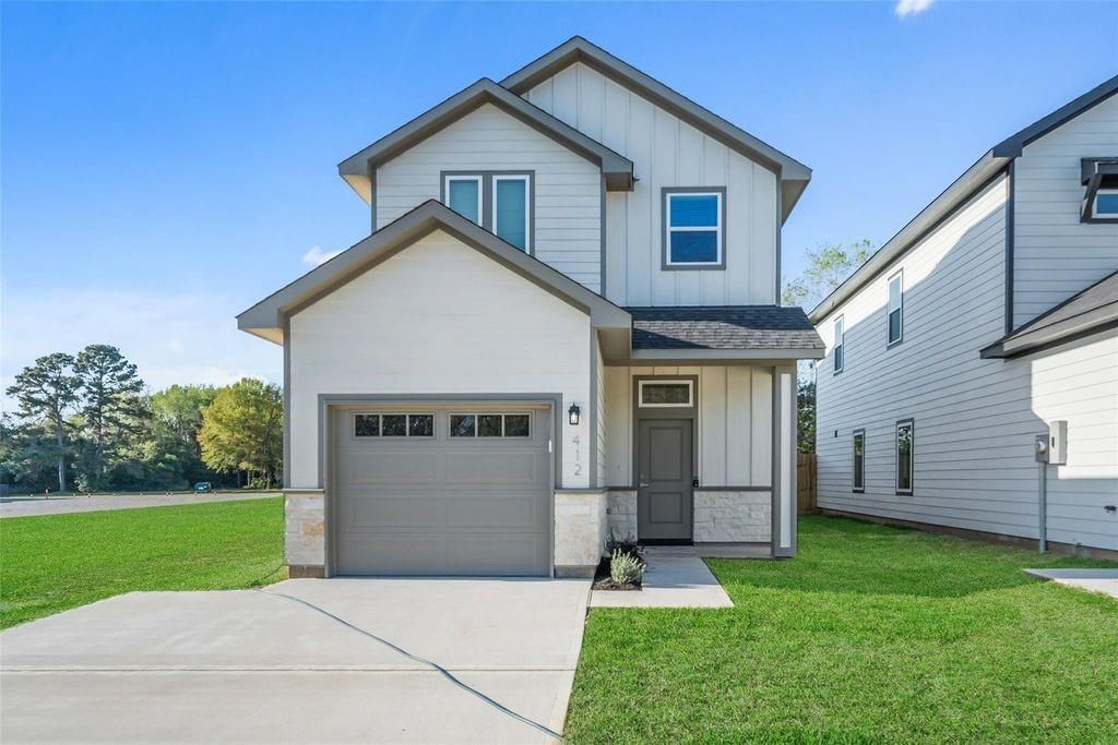 412 W Marlin Street, Willis, TX 77378
