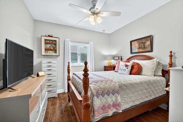 115 E Kiowa Drive, Gainesville, TX 76240