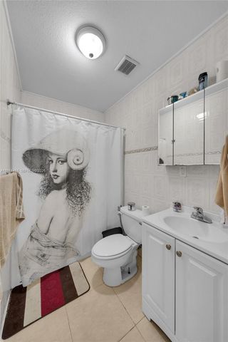 213 W 20th Street, Hialeah, FL 33010
