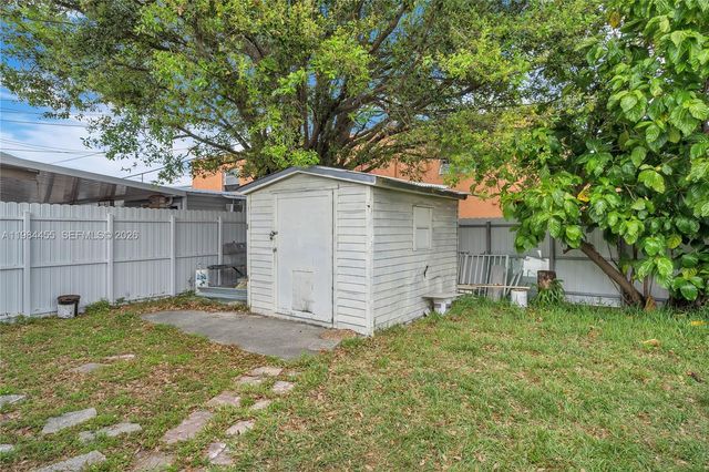 213 W 20th Street, Hialeah, FL 33010