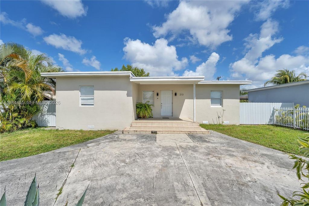 213 W 20th Street, Hialeah, FL 33010