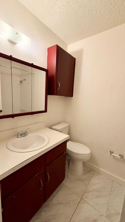 Image 9 of property listing at 2756 Eunice Drive, San Angelo, TX 76901