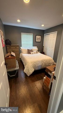 25 RED GRAVEL CIR, Sicklerville, NJ 08081