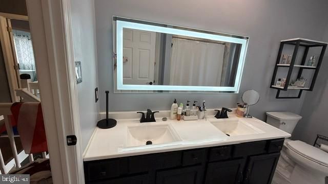 25 RED GRAVEL CIR, Sicklerville, NJ 08081