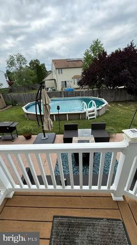 25 RED GRAVEL CIR, Sicklerville, NJ 08081