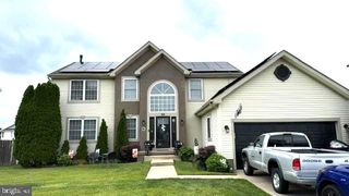25 RED GRAVEL CIR, Sicklerville, NJ 08081