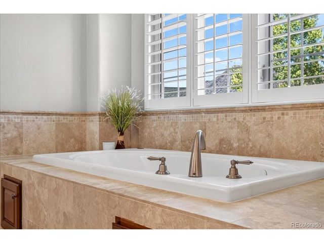 7086 Turweston Ln, Castle Pines, CO 80108