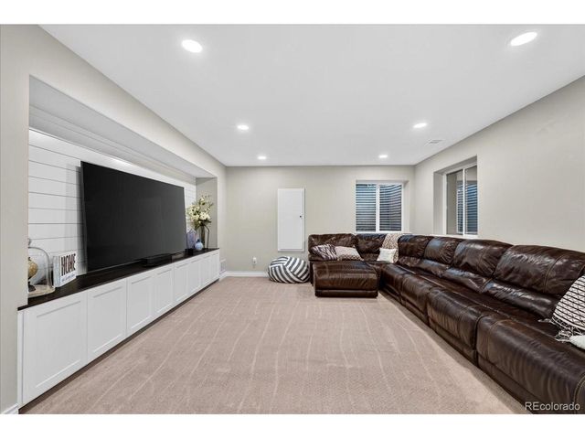 7086 Turweston Ln, Castle Pines, CO 80108