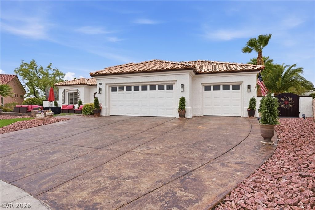 10001 Cresent Creek Drive, Las Vegas, NV 89134 — photo 3