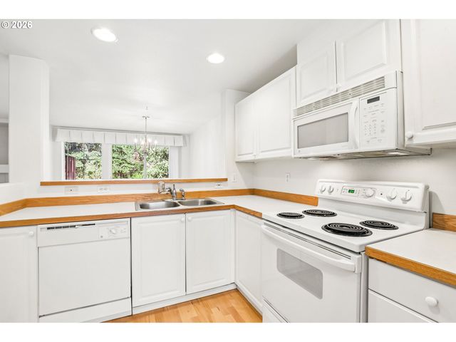 16121 Sw AUDUBON St 103, Beaverton, OR 97003