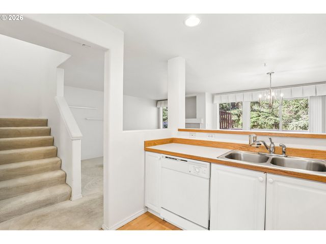 16121 Sw AUDUBON St 103, Beaverton, OR 97003