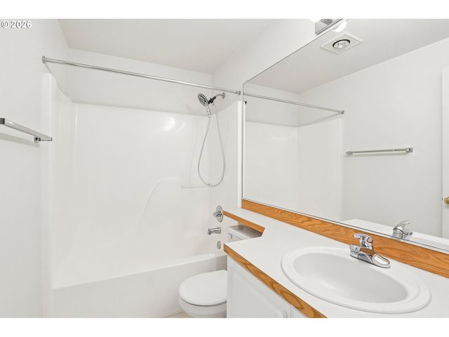 16121 Sw AUDUBON St 103, Beaverton, OR 97003