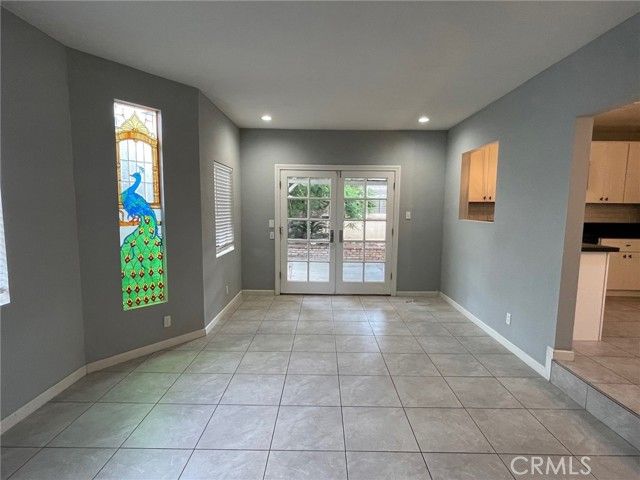 14746 Jaguar, San Fernando, CA 91345