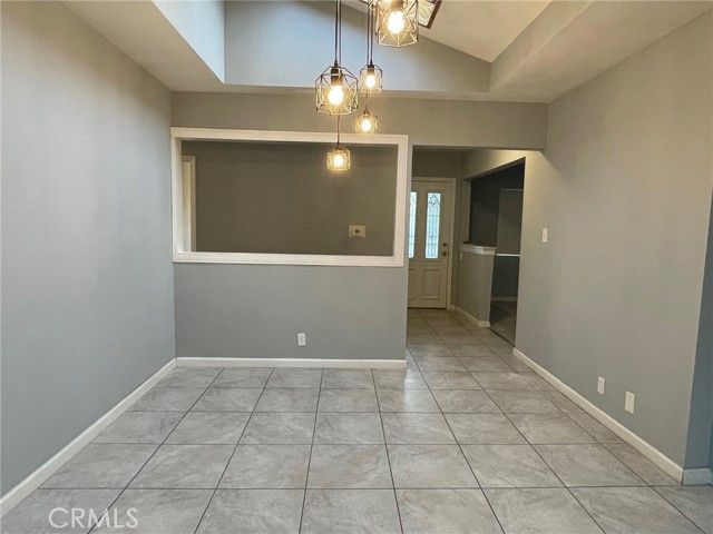 14746 Jaguar, San Fernando, CA 91345