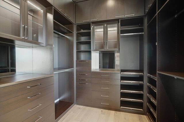 1211 Caroline Street 2002, Houston, TX 77002