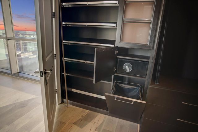 1211 Caroline Street 2002, Houston, TX 77002