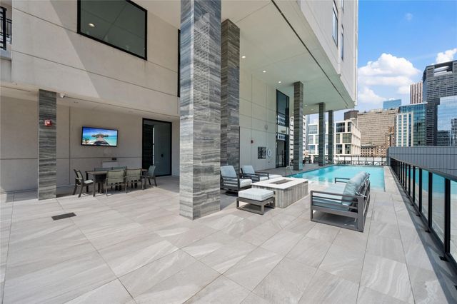 1211 Caroline Street 2002, Houston, TX 77002