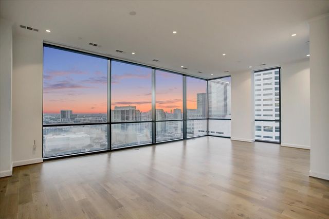 1211 Caroline Street 2002, Houston, TX 77002