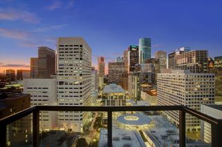 1211 Caroline Street 2002, Houston, TX 77002