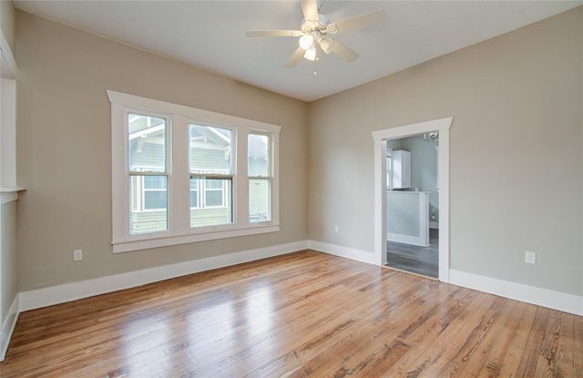 901 Boundary Street, Houston, TX 77009