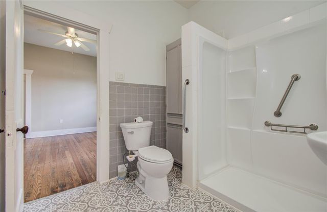 901 Boundary Street, Houston, TX 77009