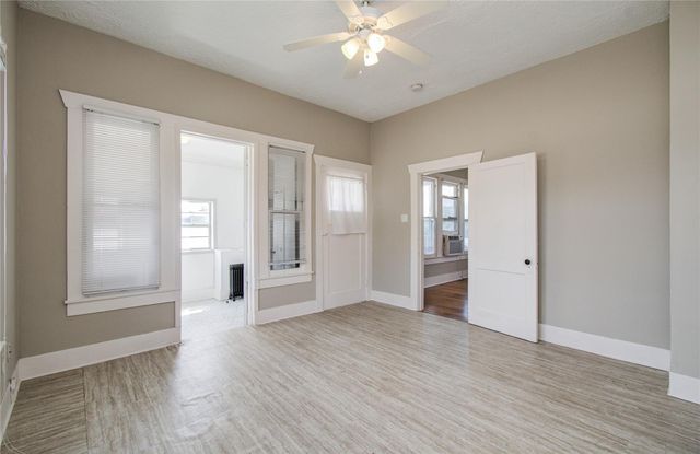 901 Boundary Street, Houston, TX 77009