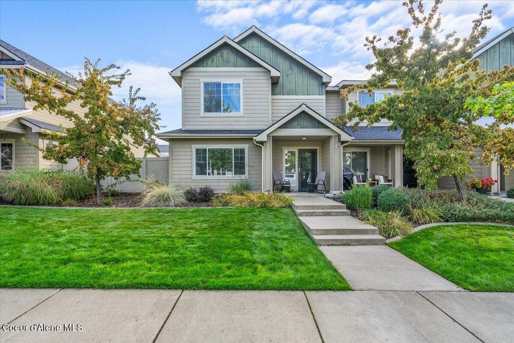 6452 N Descartes Drive, Coeur D'alene, ID 83815