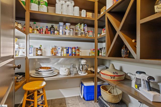 3 Kings Grant Way, Simpsonville, SC 29681