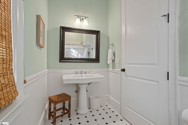 3 Kings Grant Way, Simpsonville, SC 29681