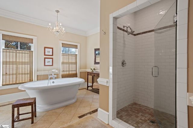 3 Kings Grant Way, Simpsonville, SC 29681