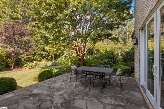 3 Kings Grant Way, Simpsonville, SC 29681