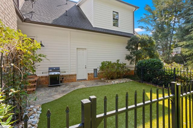 3 Kings Grant Way, Simpsonville, SC 29681