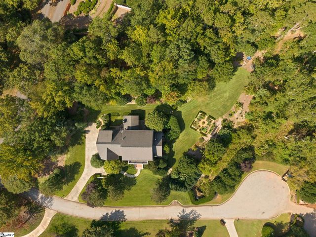 3 Kings Grant Way, Simpsonville, SC 29681