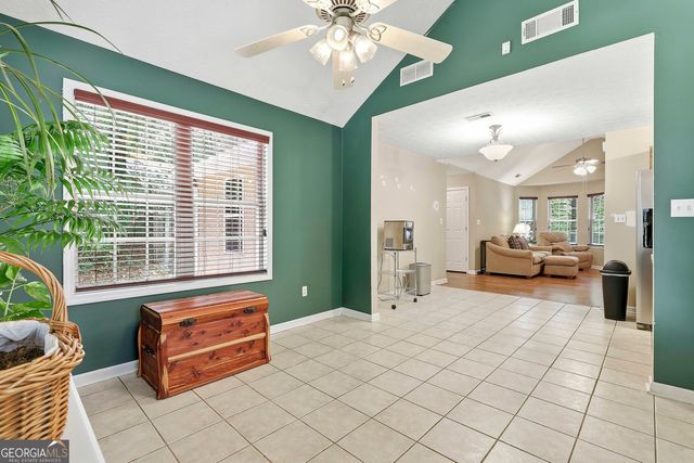 85 Apache Pointe Drive, Senoia, GA 30276
